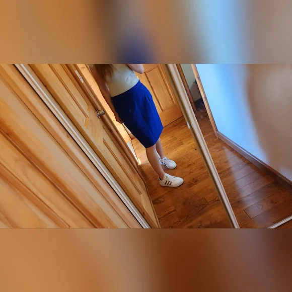 𝒩𝒶𝓋𝓎 & ℬℯ𝓇𝓇𝓎, ℰ𝓁ℯℊ𝒶𝓃𝓉 ℒℴℴ𝓀𝒾𝓃ℊ, 𝒮𝓀𝒾𝓇𝓉 - Picture 1 of 4